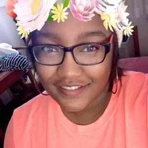 Meet your Posher, Salina